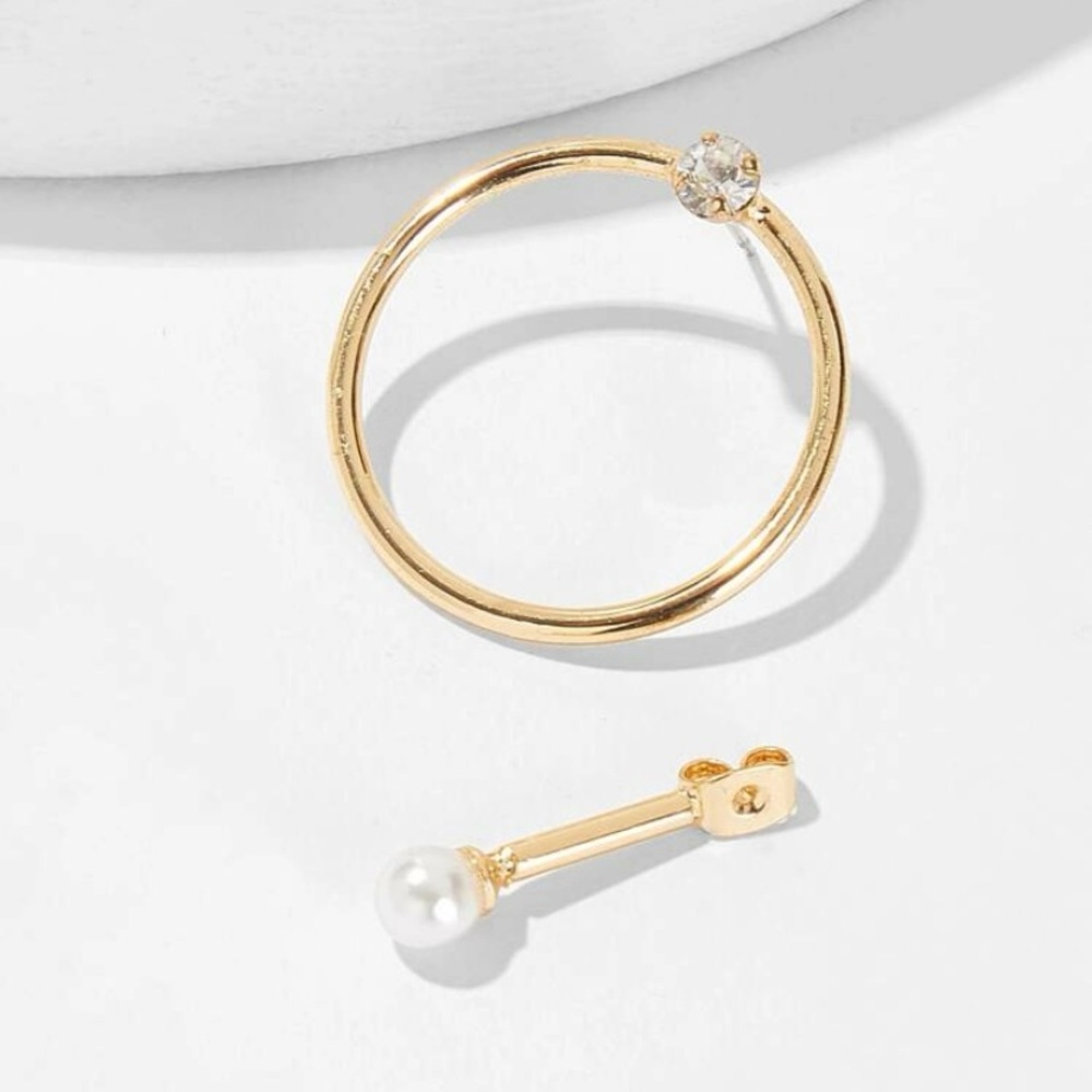 Gold abstract minimalist hoop earrings - Picture 5 of 5